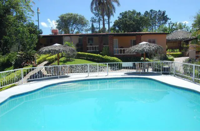Villa Turistica Del Bosque Jarabacoa pool